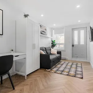 Newly Renovated 2cc A Limoilou Pour 6 Personnes Apartment Quebec City